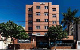 Vitoria Praia Hotel